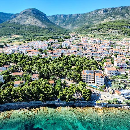 Hotel Sol Bol Bagian luar foto