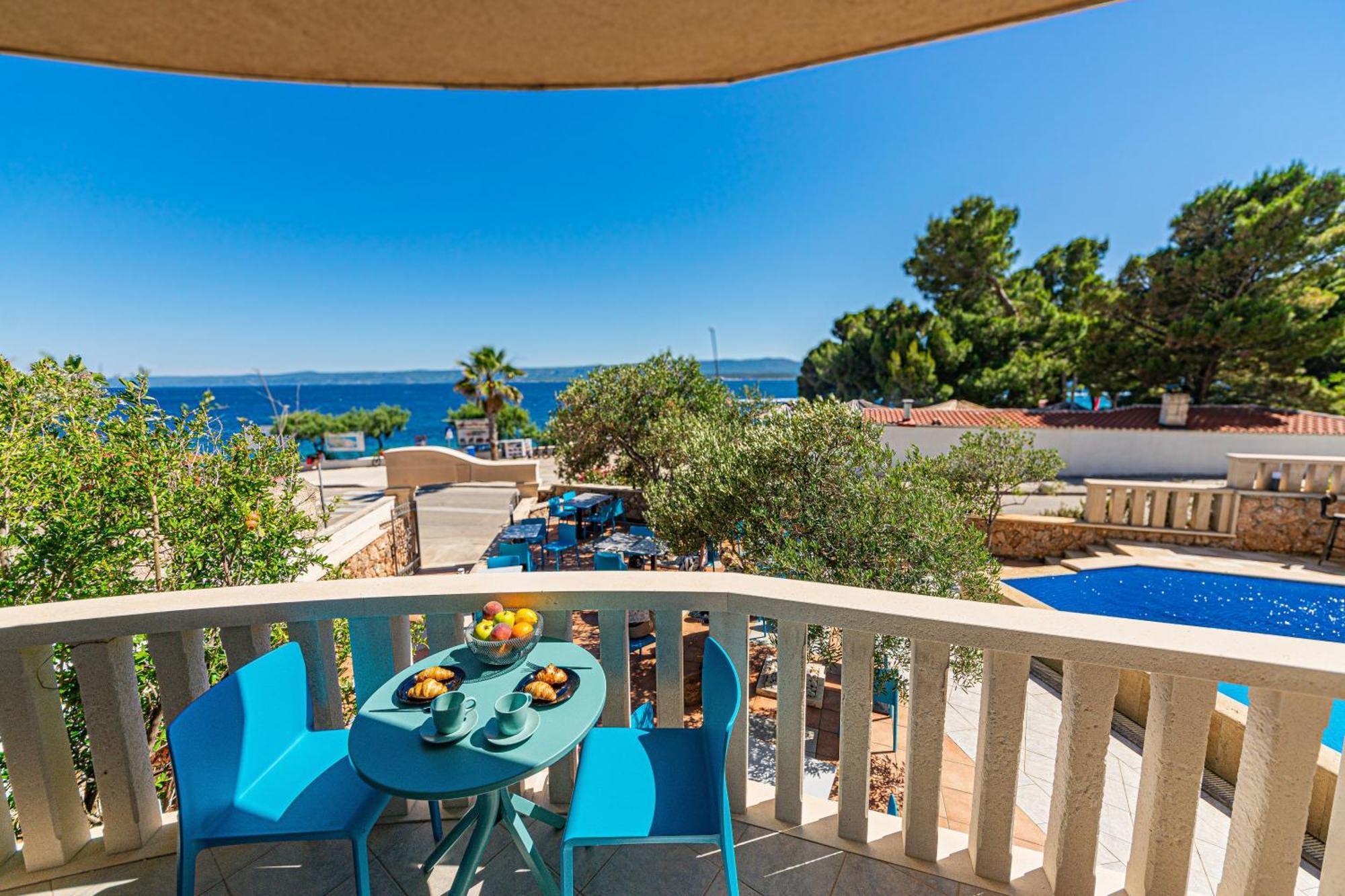 Hotel Sol Bol Bagian luar foto