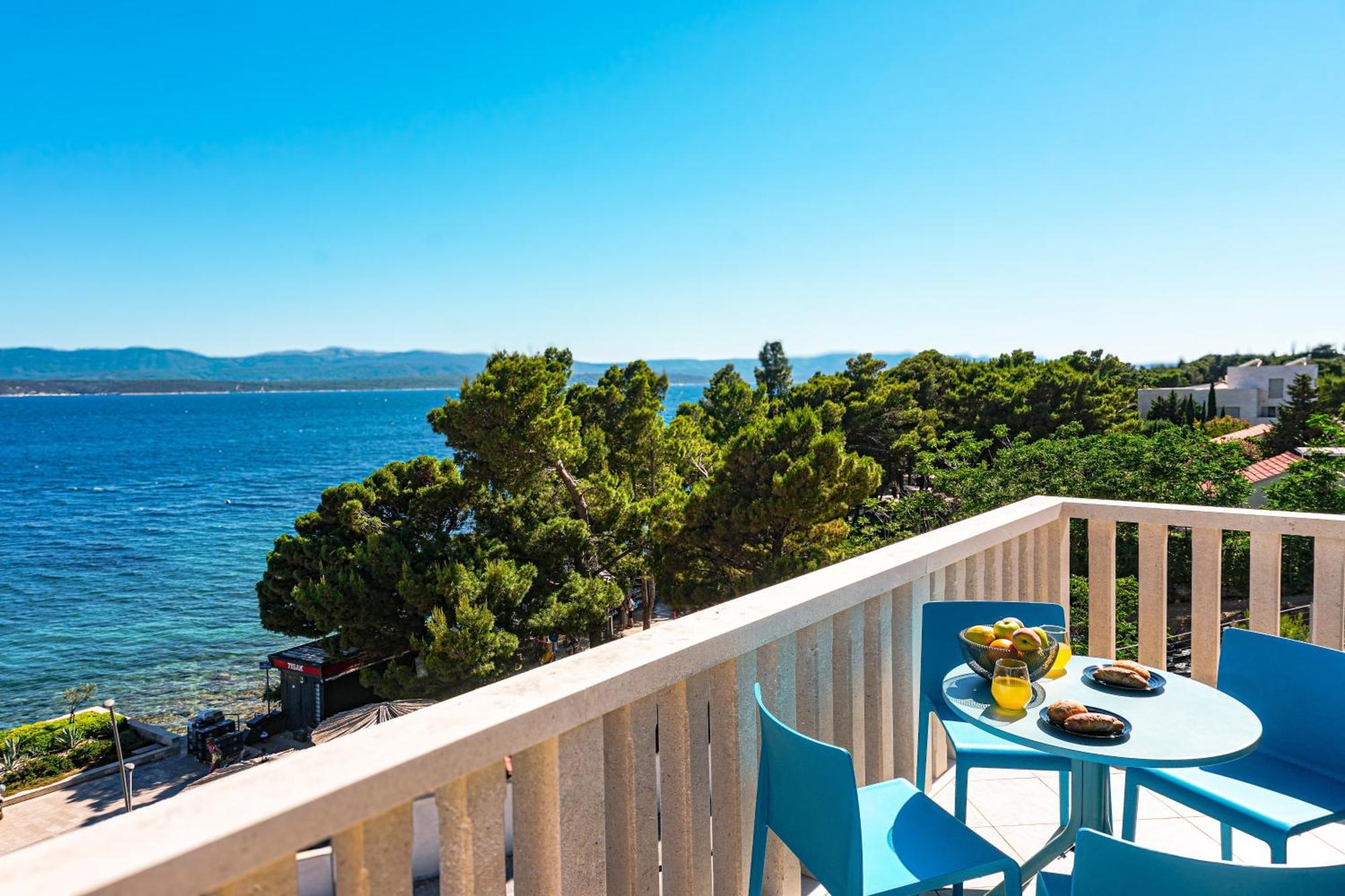 Hotel Sol Bol Bagian luar foto
