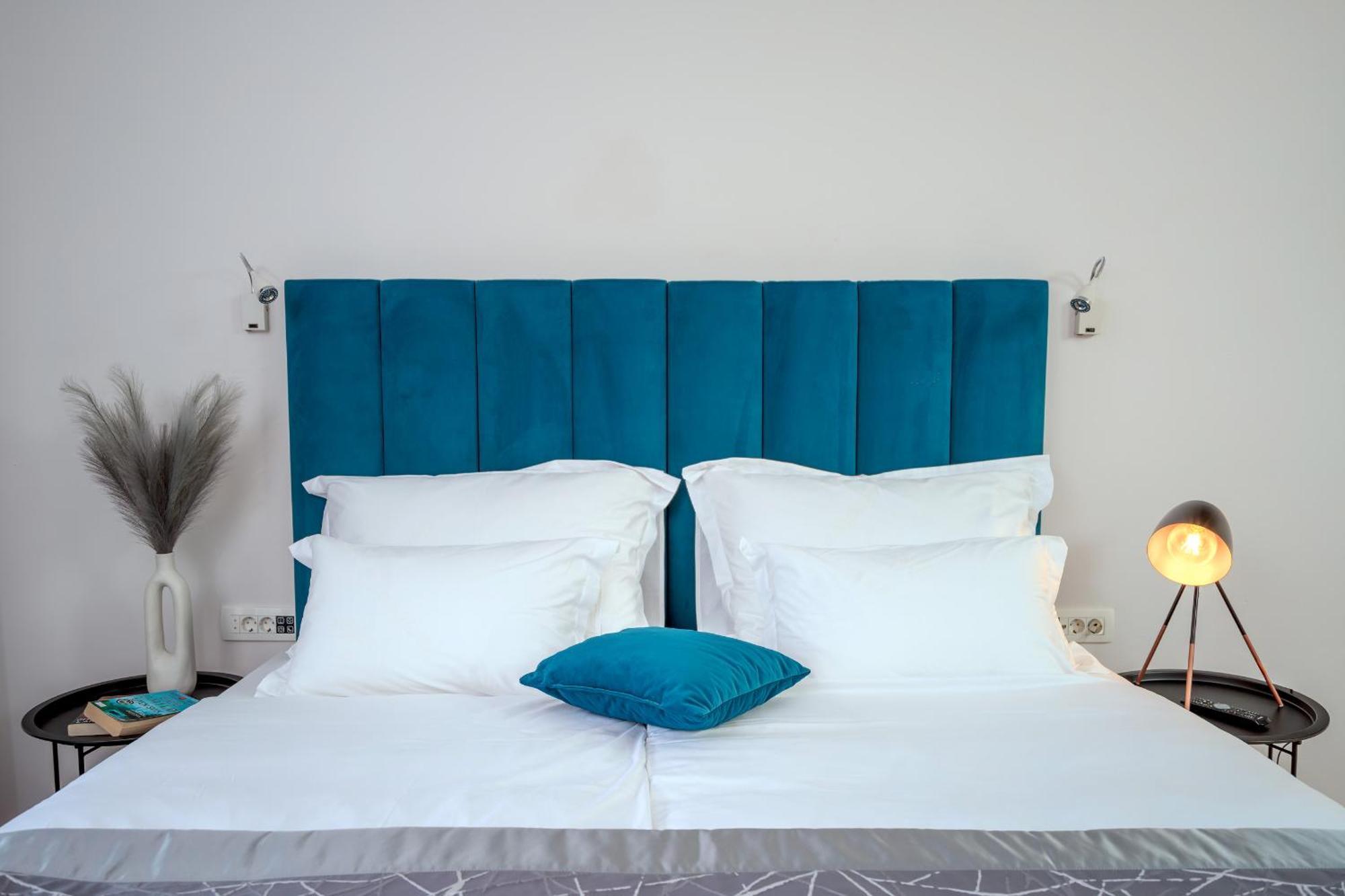 Hotel Sol Bol Bagian luar foto