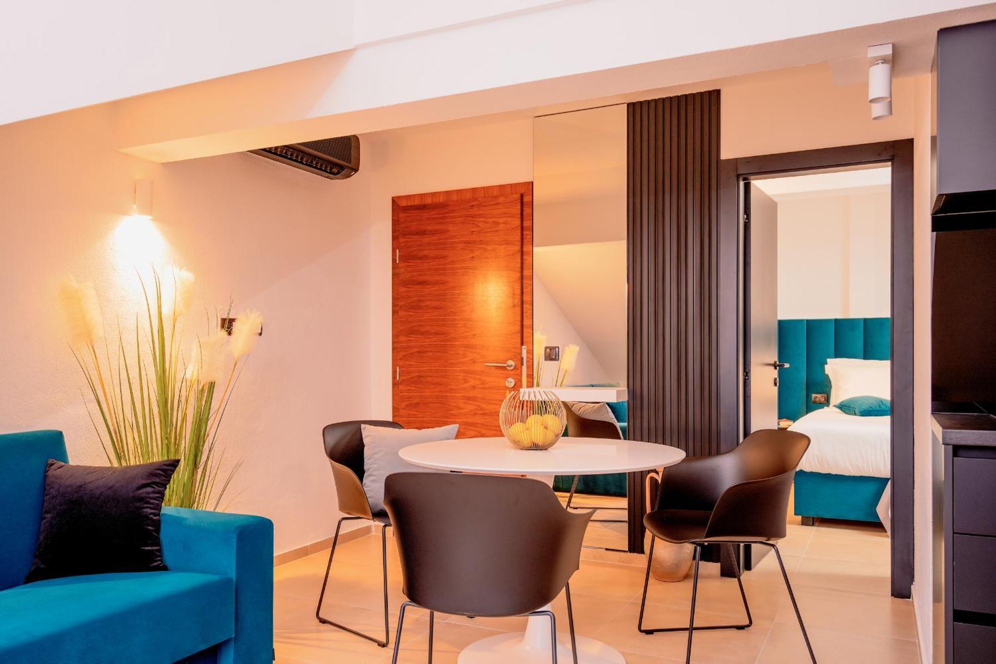 Hotel Sol Bol Bagian luar foto
